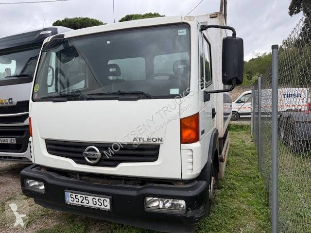 شاحنة Nissan