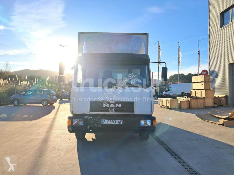شاحنة MAN 8.224 L