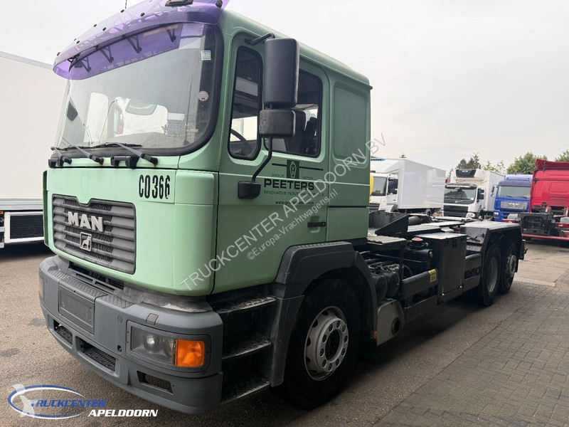 Camión MAN 6x2 with Steering axle, Manual