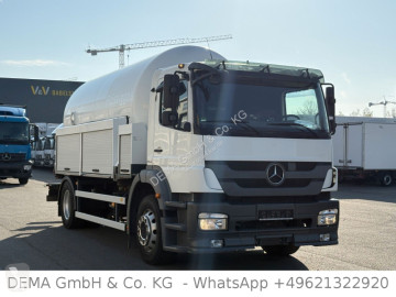 شاحنة صهريج Mercedes