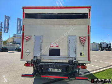 شاحنة عربة مقفلة Renault