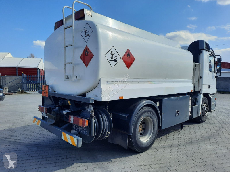 شاحنة Mercedes 1831