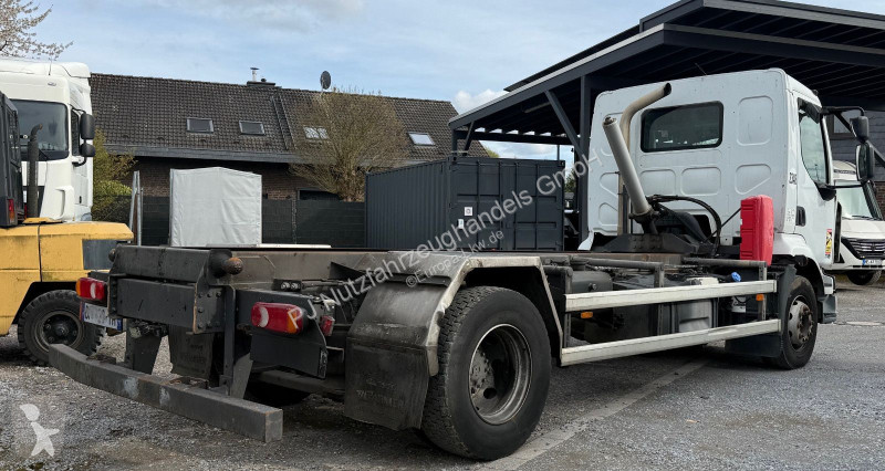شاحنة Renault 270dxi