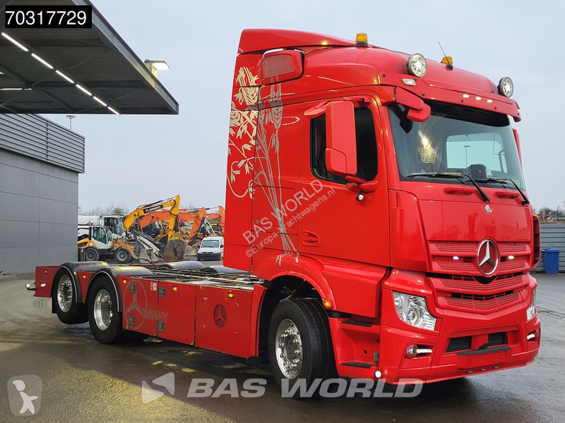 شاحنة Mercedes 2553 6X2 Chassis Full Air...