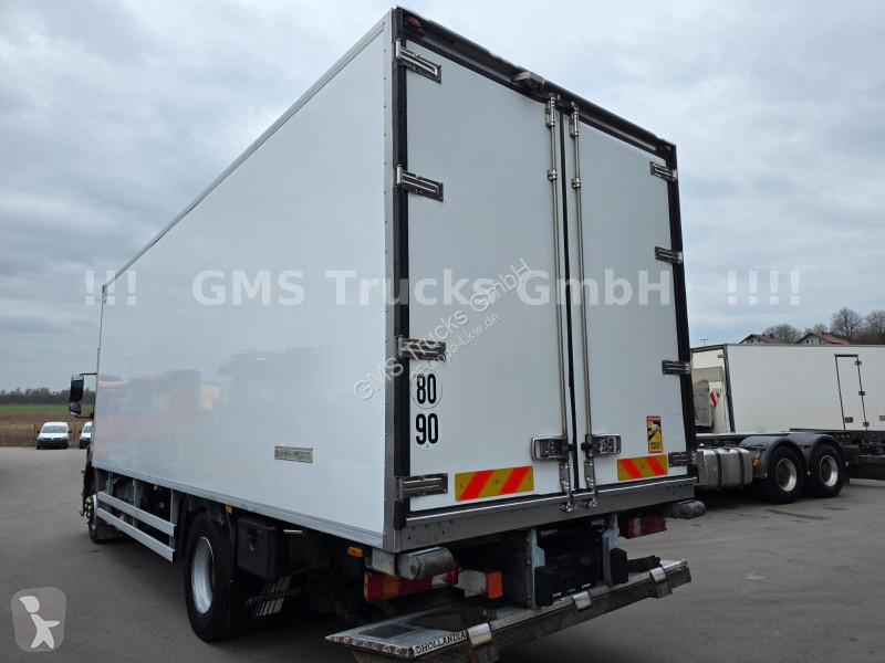 Lastbil Mercedes 1833 / Frigo Cool / Rohrbahnen...