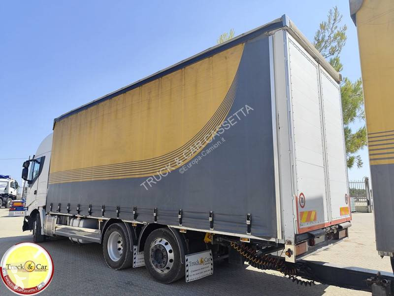 شاحنة Iveco