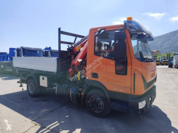شاحنة قلابة ذات تفريغ خلفي وجانبي Iveco