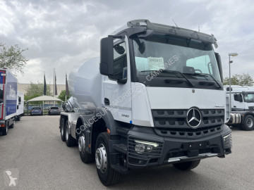 Camión hormigón cuba / mezclador Mercedes nuevo