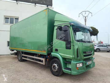 Camión furgón Iveco
