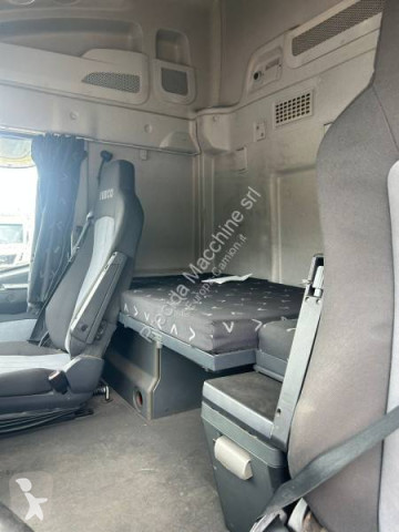 شاحنة حاملة آليات Iveco