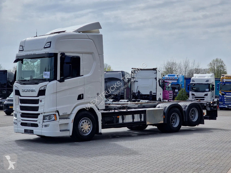 شاحنة Scania R590 V8 NGS Highline 6x2 - BDF -...