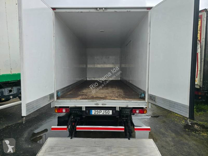 Camion Mitsubishi Fuso