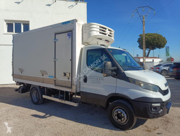 شاحنة برّاد أحادي الحرارة Iveco
