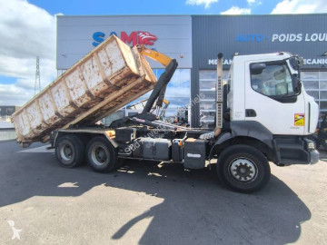 Renault hook arm system truck