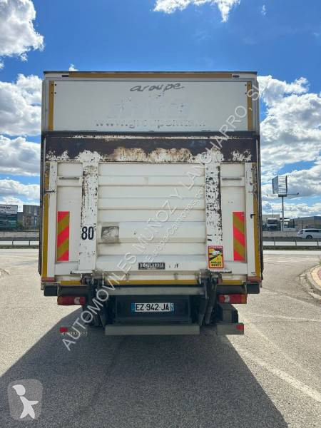 شاحنة Iveco