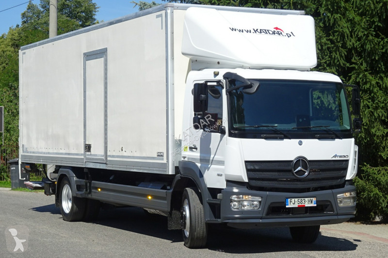 شاحنة Mercedes 1521 Euro 6 kontener 20p....