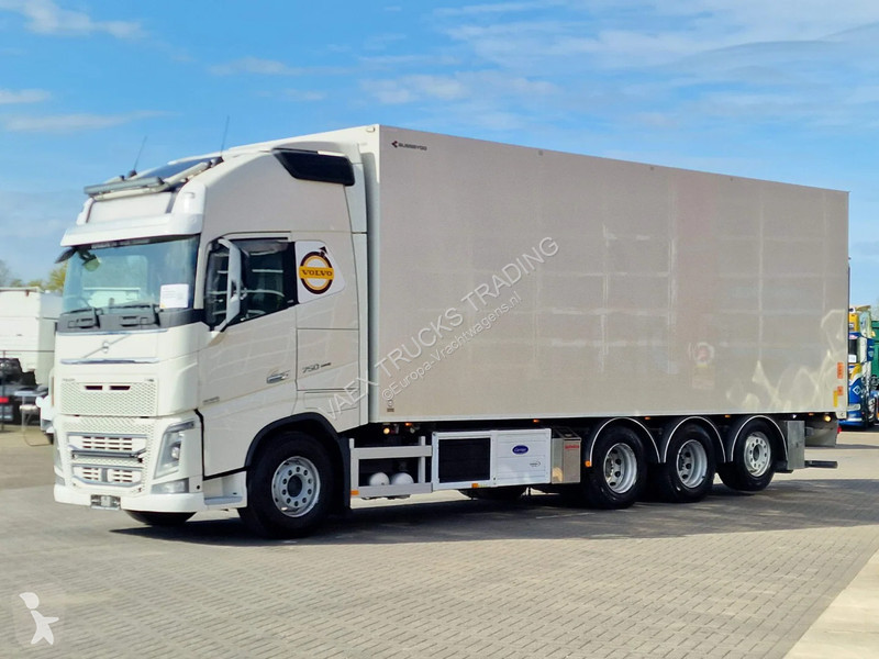Kamión Volvo 16750 XL 8x4*4 - Carrier Supra...