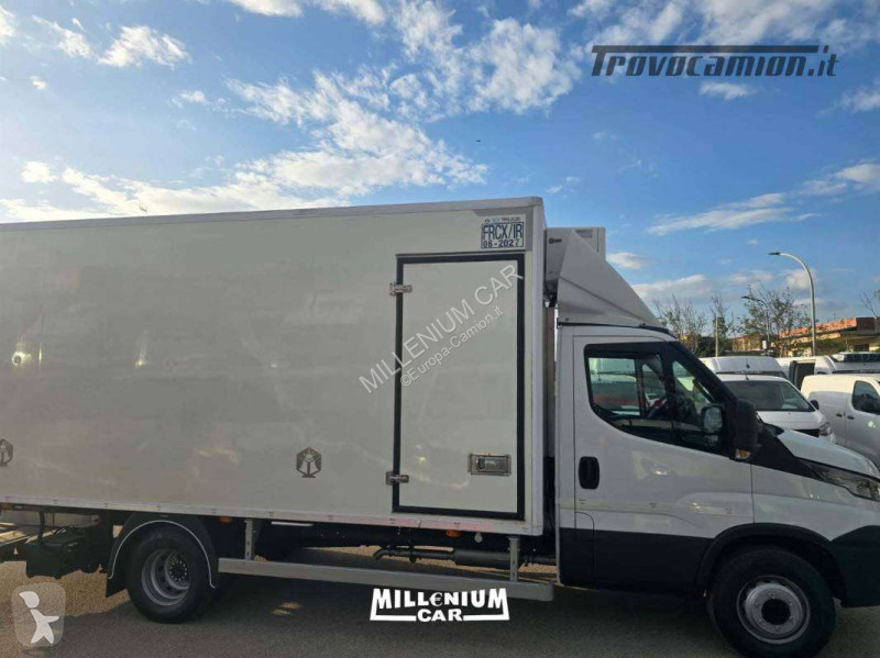 Camion Iveco 72-18 HI MATIC 2018 EURO 6 CELLA 5,20