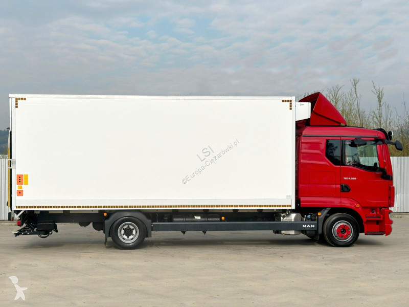 شاحنة MAN 8.220 * Kühlkoffer * TOPZUSTAND
