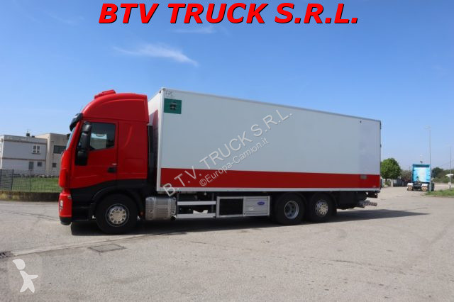 Camión Iveco STRALIS