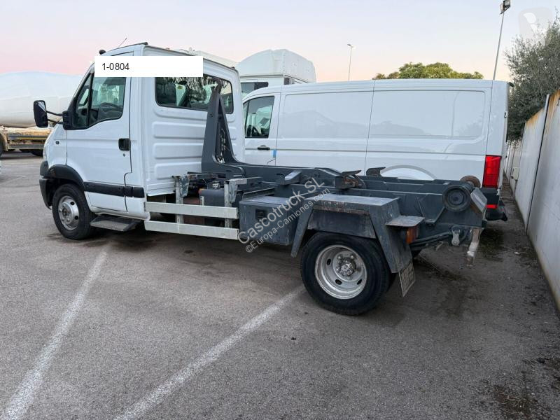 Samochód dostawczy Renault chasis +equipo...