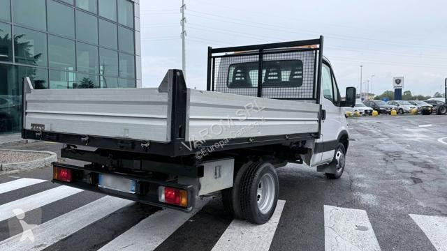 Camion Iveco DAILY