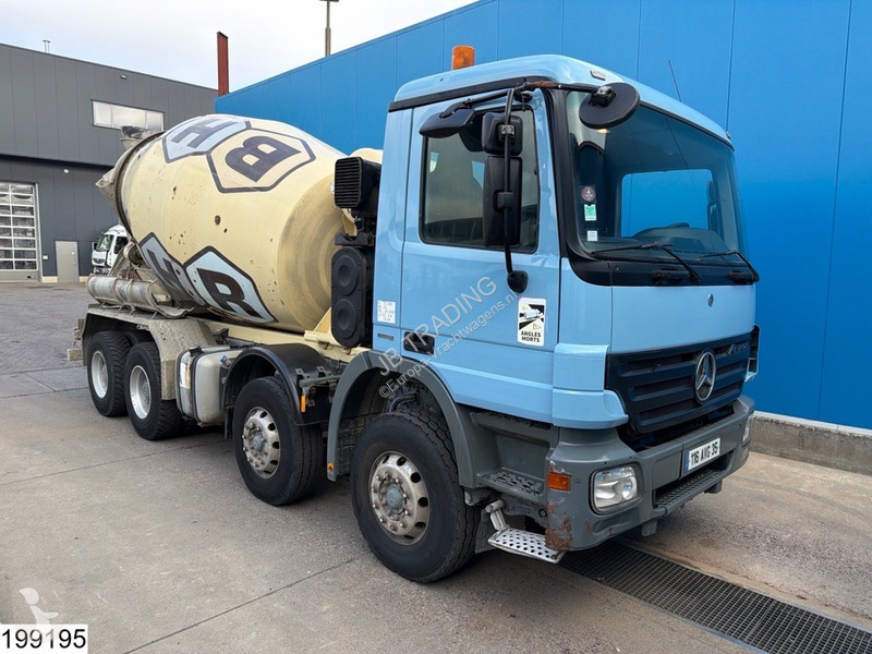 شاحنة Mercedes 3236 8x4, PTO, Liebherr, Steel...
