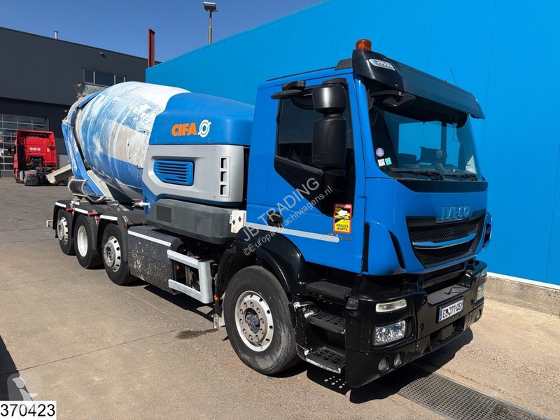 شاحنة Iveco 300 CNG 8x2, EURO 6, CIFA 9m3, CNG,...