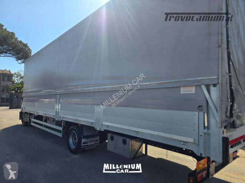 شاحنة Iveco 120E25 CENTINATO 10,20M 2018