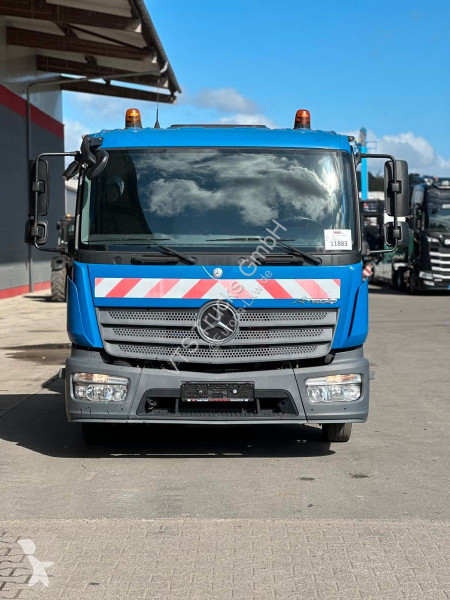 شاحنة Mercedes 816 4x2 BL...