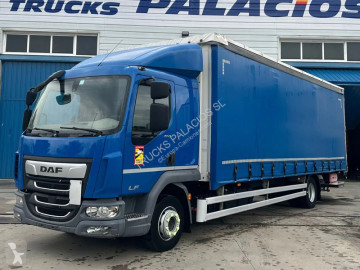 Camión tautliner (lonas correderas) DAF