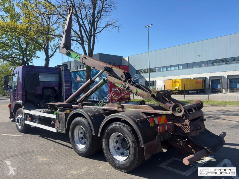 Camion Volvo 340 Full Steel - Manual - 20T Hook