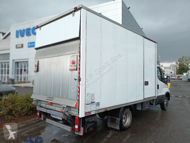 شاحنة Iveco Daily 35C14