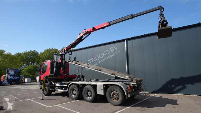 شاحنة Iveco 410 8x4 Cable system with Crane
