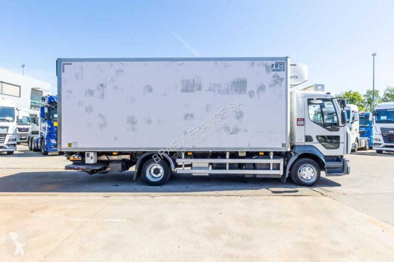 شاحنة Renault  D10 210 DXI +CARRIER SUPRA...