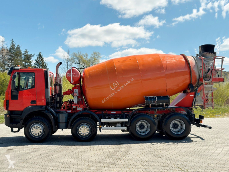 Камион Iveco TRAKKER 410 * Betonmischer  * 8x4...