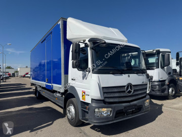 Mercedes box truck