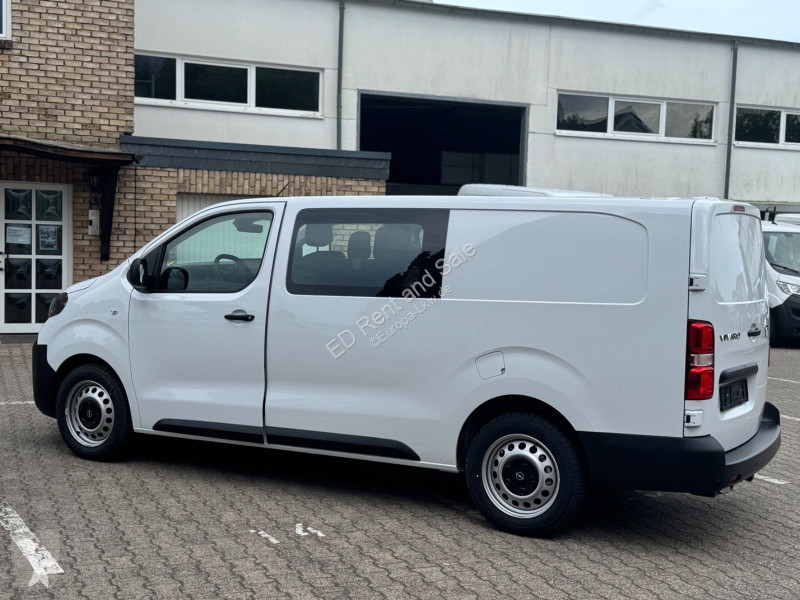 Nyttofordon Opel Vivaro Flex Space AHK/HolzBoden