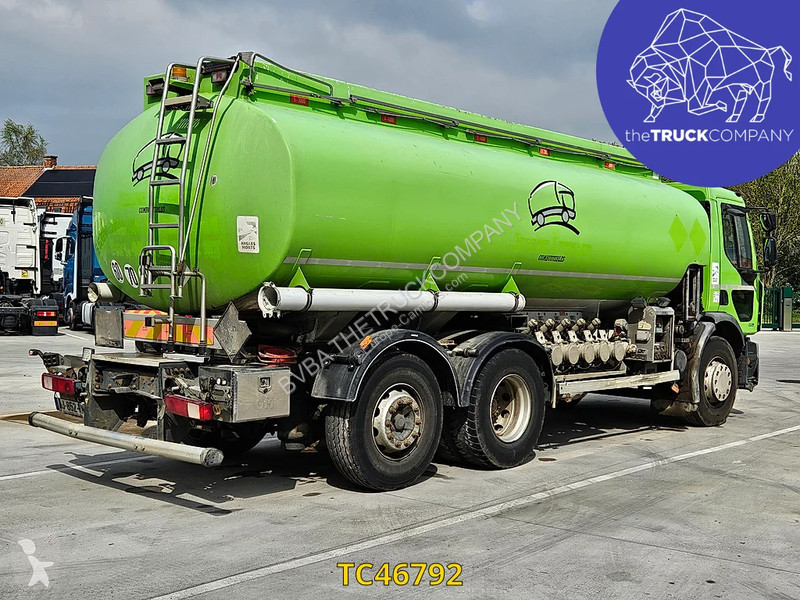 شاحنة Renault 320