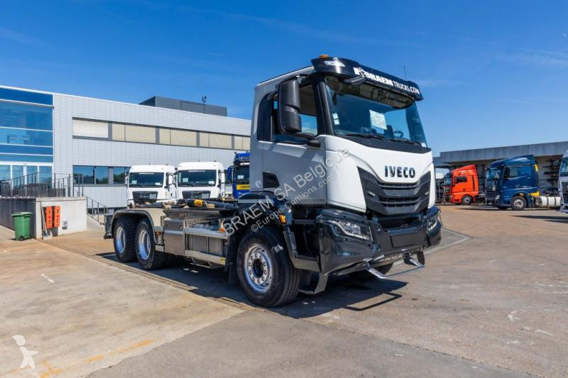 شاحنة Iveco 460