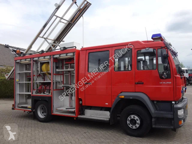 Ciężarówka MAN L79 14-250 man bomberos truck