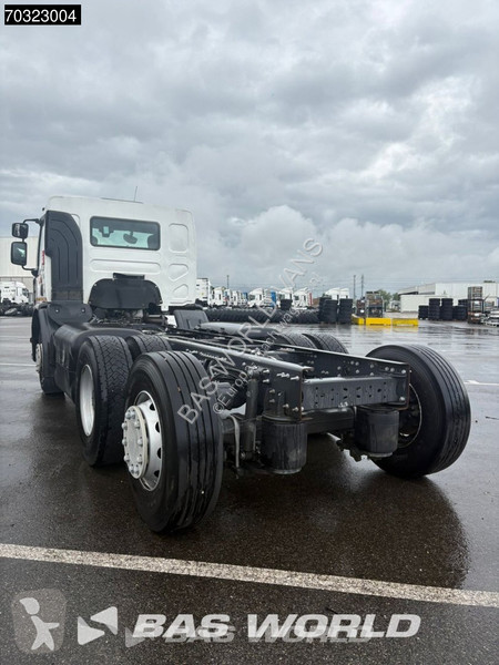 Lastbil Renault D-WIDE 320 6X2 CNG chassis...