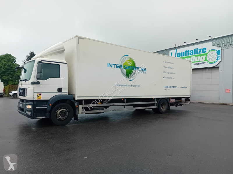 Camion MAN 340