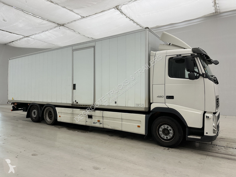 شاحنة Volvo 420 - 6x2