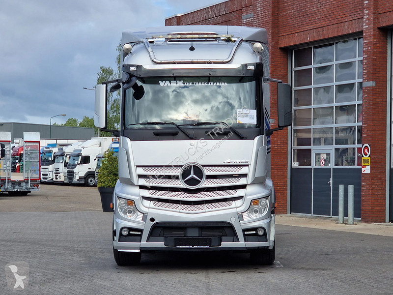 Camion Mercedes 2558 6x2 - AJK Hooklift 20T -...