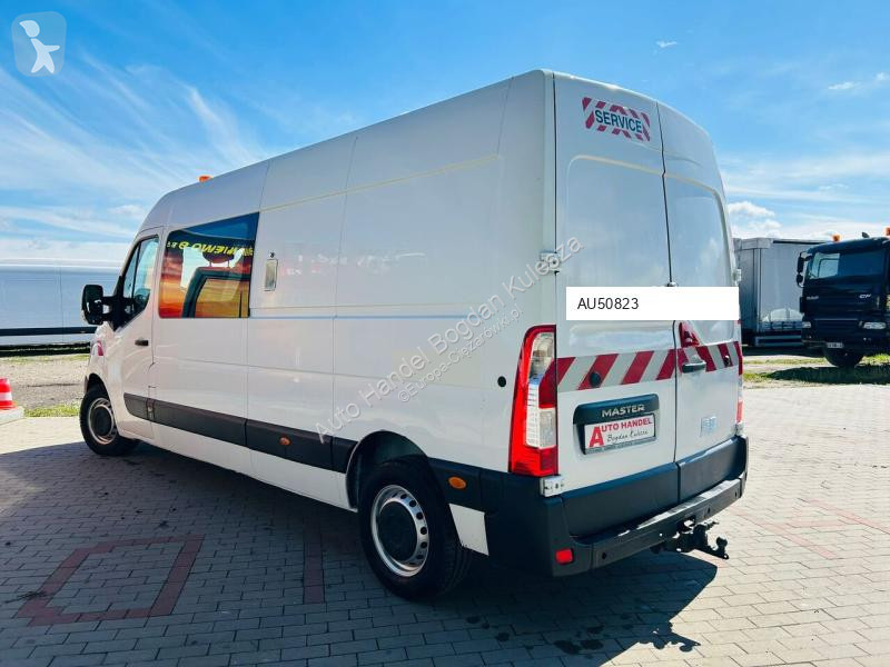 Samochód dostawczy Renault 2.3
