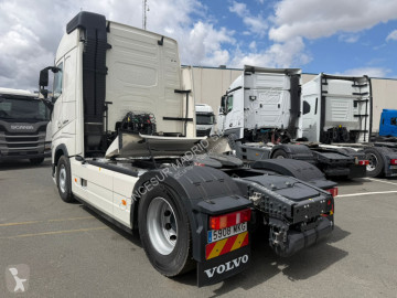 Cabeza tractora Volvo