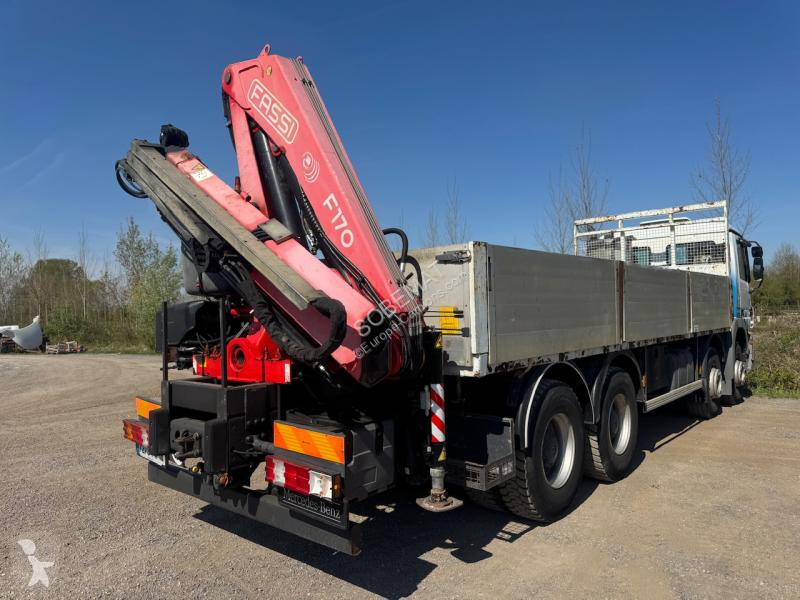 Camion Mercedes 3241
