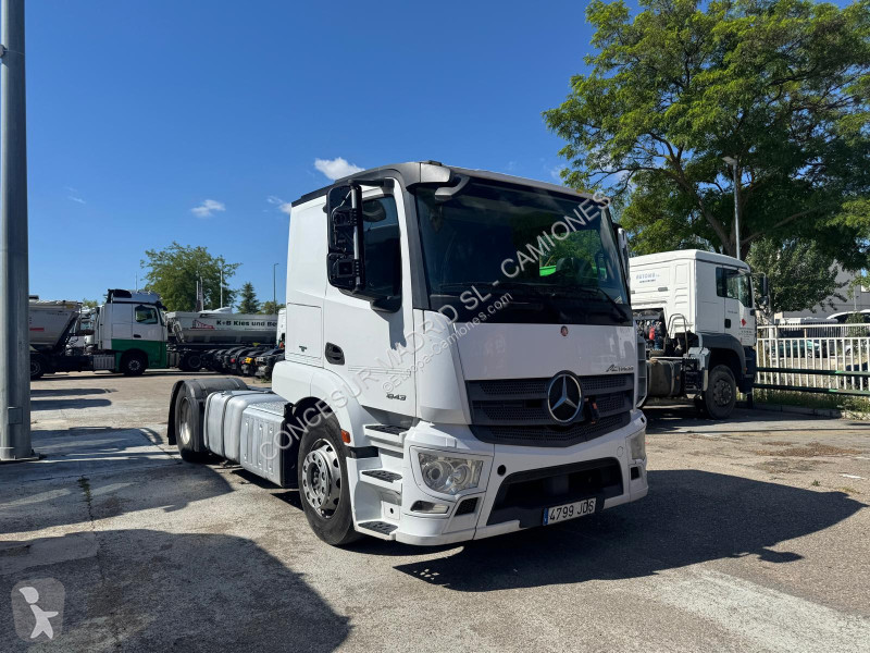 شاحنة Mercedes  1843 LSNRA