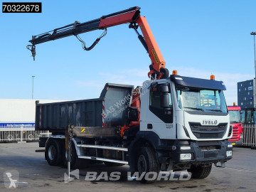Camión portacontenedor de gancho Iveco